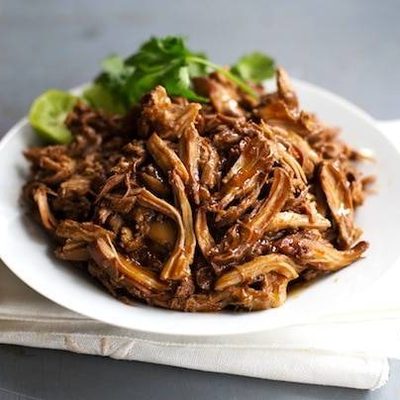 Honey Glazed Crockpot Chicken Adobo - simple pantry ingredients, hardly any hands-on time, 200 calories. | https://strong-feel.today