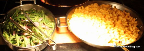 Sauteed Green Beans and Macaroni and Cheese