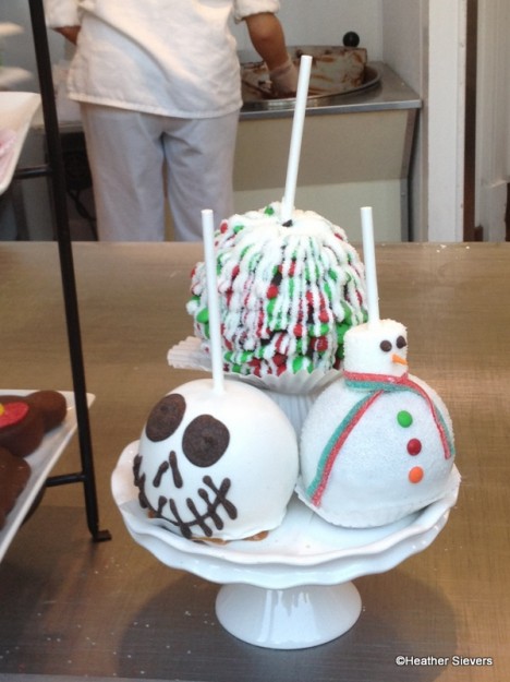 Holiday Caramel Apples at Marceline's