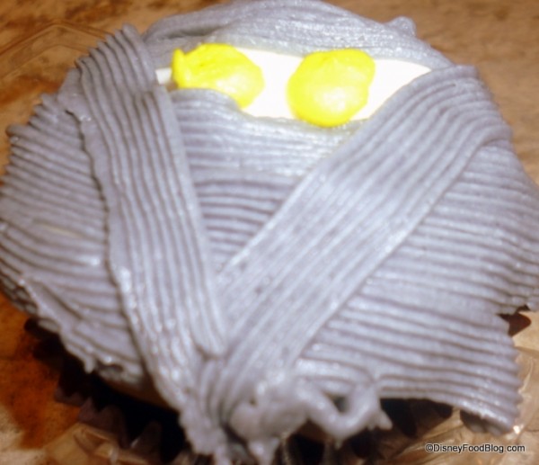 Mummy Cupcake