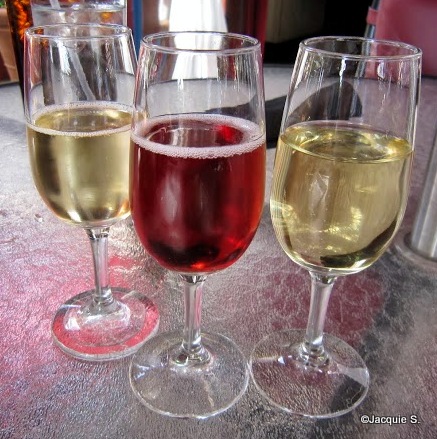 wine at brown derby lounge