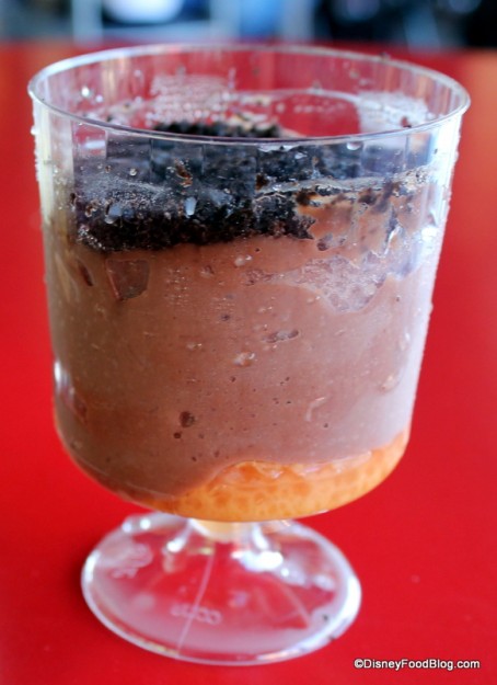 Vanilla Cake with Chocolate Custard