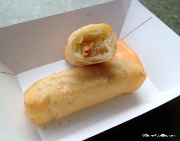 Vegetarian Spring Rolls with Dipping Sauce