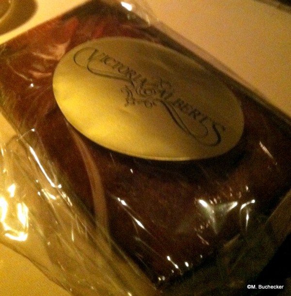 Date nut bread to take away. We had it for breakfast later.