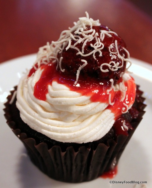 Spaghetti and Meatball Cupcake