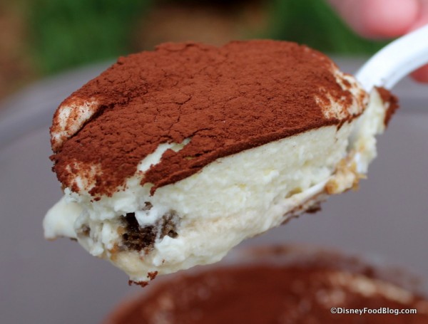 Bite of mascarpone cream layer