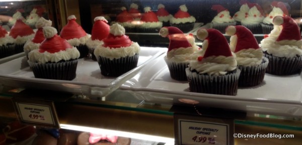 Holiday cupcakes