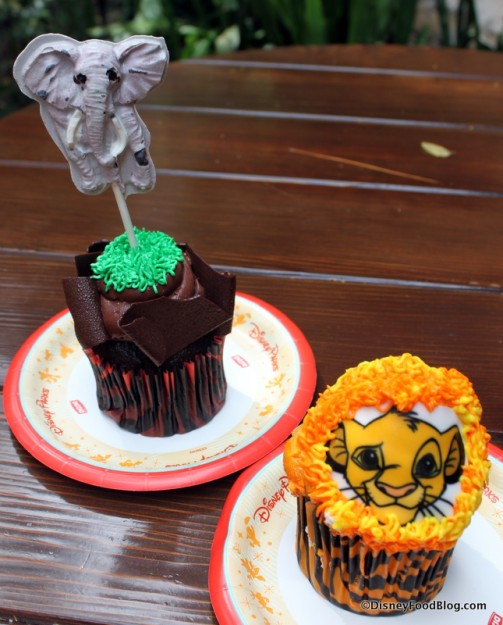 Lion Cub cupcake and White Chocolate Elephant cupcake