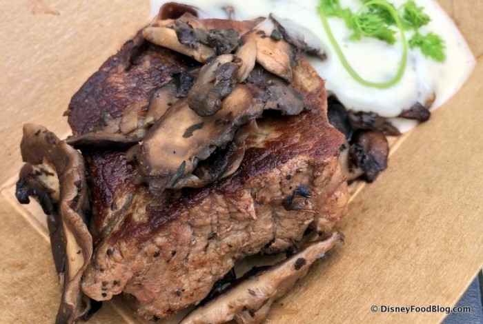 Le Cellier Filet Canada Booth for Featured Image