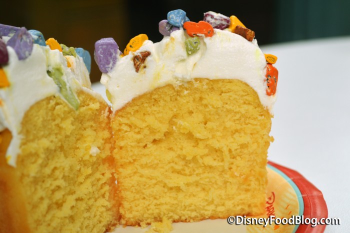 BB-8 Lemon Cupcake With Vanilla Buttercream Cross-Secion