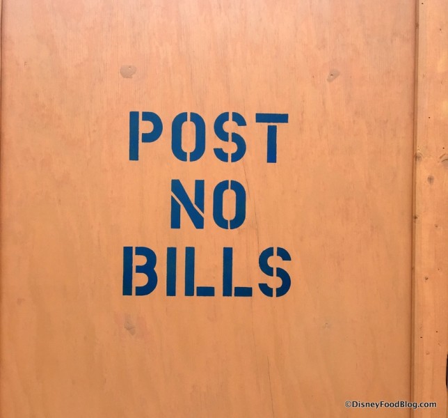 Walls surrounding Pizza Planet