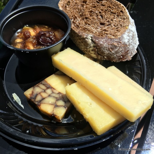 Irish Cheese Selection Plate: Irish Cheddar, Dubliner and Irish Porter