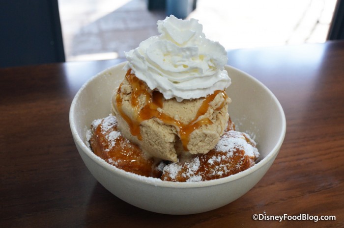 Beignet Sundae
