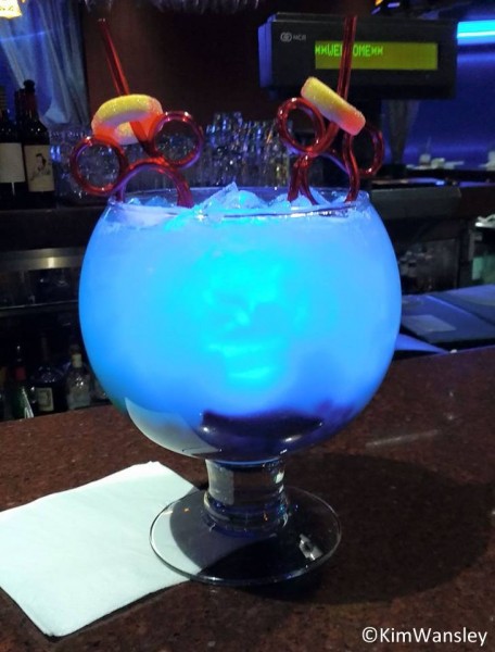 sevenseaslagoon_thewave_2017