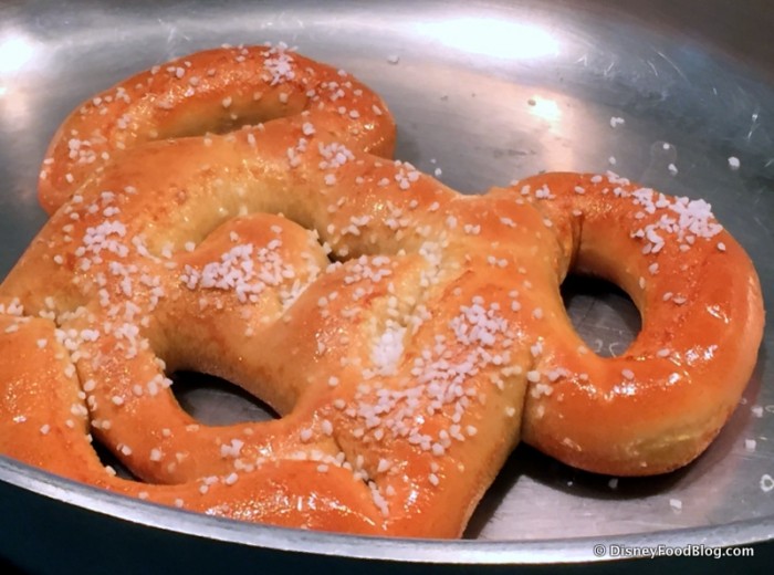 Mickey Pretzel