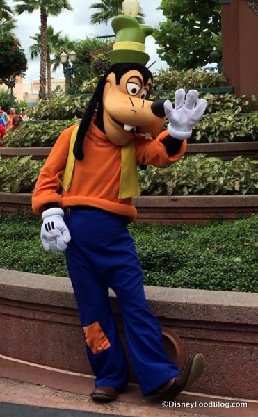 Goofy at Hollywood Studios