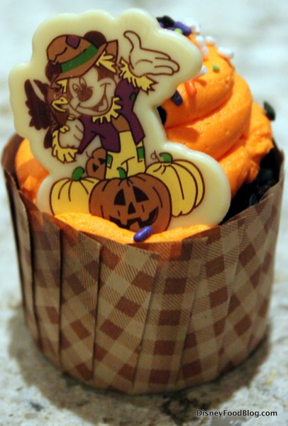 Mickey fall cupcake