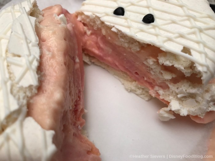 Inside of the Mummy Macaron