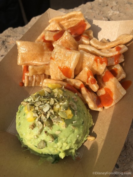 Guacamole with Chicharrones