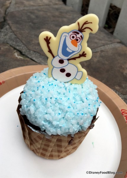 Olaf Cupcake