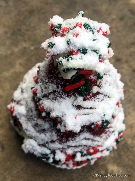 Red Velvet Holiday Whoopie Pie