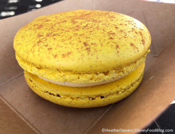 Eggnog Macaron