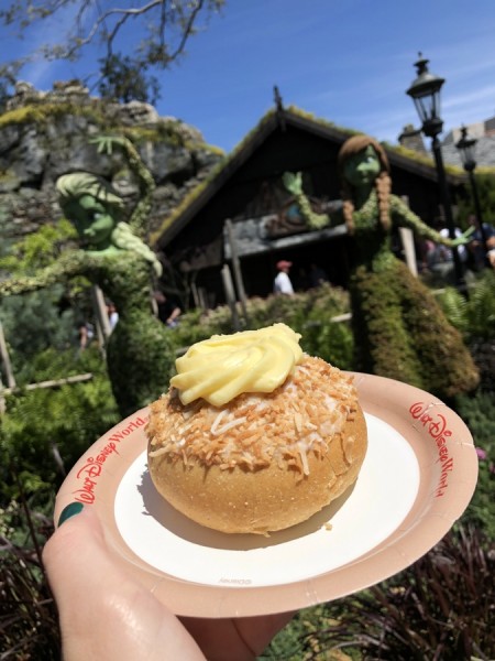 School Bread with Anna and Elsa