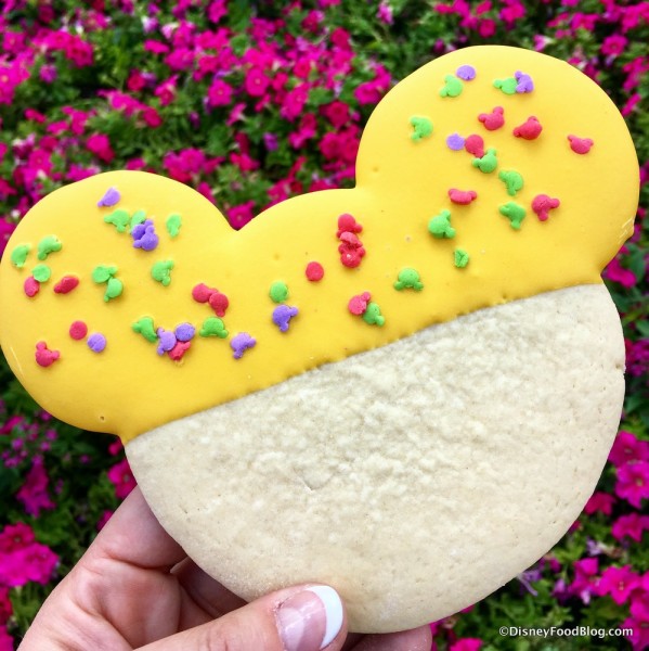 Mickey Shortbread Cookie