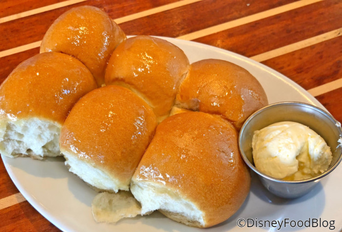 Boathouse Dinner Rolls