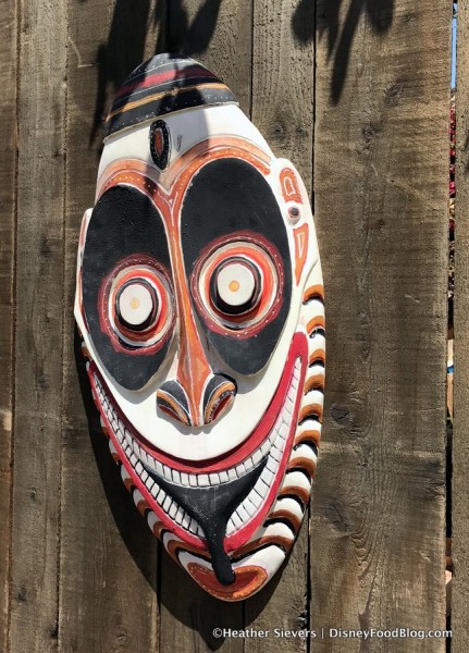 Art on The Tropical Hideaway construction wall