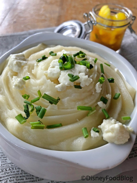 Rose & Crown Vegetable Cottage Pie with Piccailly