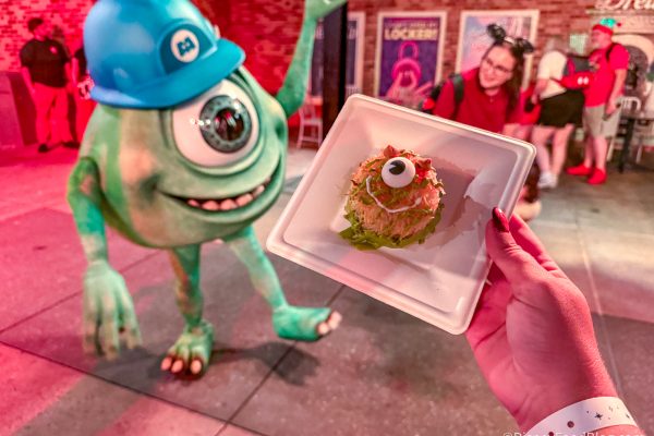 FULL REVIEWS: Every Exclusive Snack We Ate at Disney’s Jollywood Nights 2025